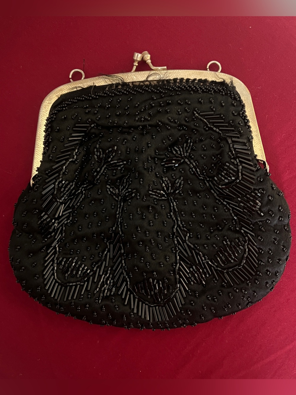 Vintage la-regale Black Beaded evening Clutch with kiss clasp
